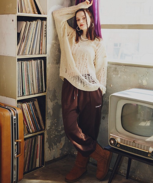 GAB GAB（ガブガブ）の「ダメージオーバーニット（ニット/セーター・レディース・マスタード/アイボリー/チャコールグレー・FREE）」の18枚目の写真