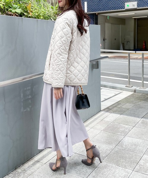 Andemiu(アンデミュウ)の「エアサーマルキルティングブルゾン199957(ダウンジャケット/コート・レディース・アイボリー/ブラック・FREE)」の8枚目の写真