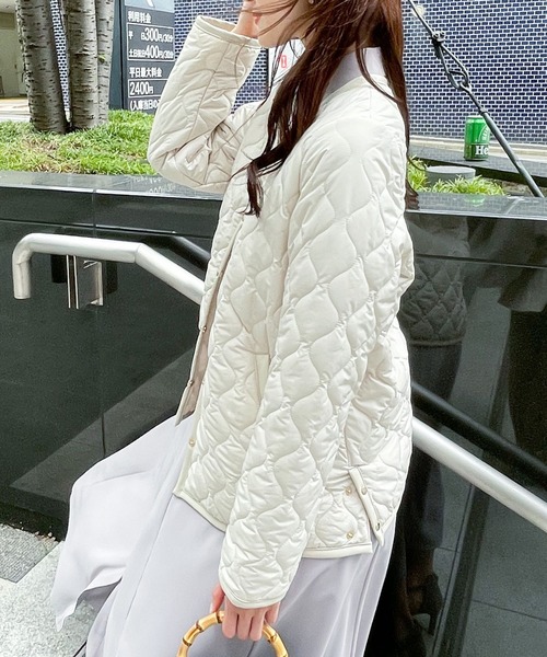 Andemiu(アンデミュウ)の「エアサーマルキルティングブルゾン199957(ダウンジャケット/コート・レディース・アイボリー/ブラック・FREE)」の11枚目の写真