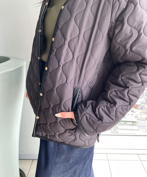 Andemiu(アンデミュウ)の「エアサーマルキルティングブルゾン199957(ダウンジャケット/コート・レディース・アイボリー/ブラック・FREE)」の17枚目の写真