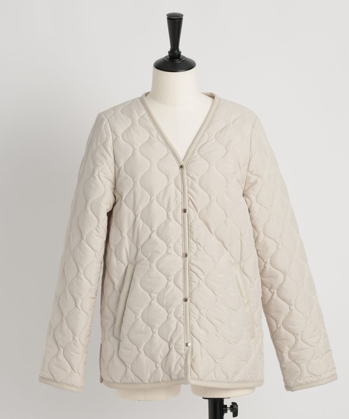 Andemiu(アンデミュウ)の「エアサーマルキルティングブルゾン199957(ダウンジャケット/コート・レディース・アイボリー/ブラック・FREE)」の20枚目の写真