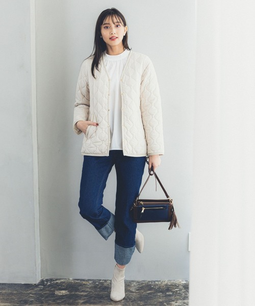 Andemiu(アンデミュウ)の「エアサーマルキルティングブルゾン199957(ダウンジャケット/コート・レディース・アイボリー/ブラック・FREE)」の5枚目の写真