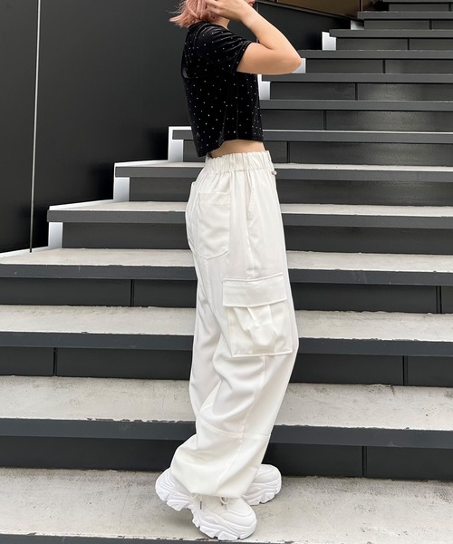 INGNI（イング）の「ストーン付ベロアTシャツ（Tシャツ/カットソー・レディース・ブラック/グレー/アイボリー・M）」の17枚目の写真