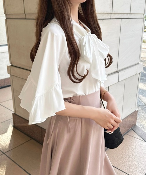 apres jour(アプレジュール)の「2WAYスリーブボウタイブラウス【ZOZOTOWN限定アイテム】(シャツ/ブラウス・レディース・ホワイト系その他/オフホワイト/ブラック系その他・フリー/X-LARGE)」の11枚目の写真