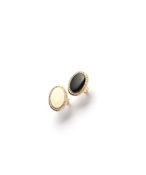 marjour（マージュール）の「MONOTONE PLATE RING（リング・レディース・アイボリー/ブラック・FREE）」の7枚目の写真