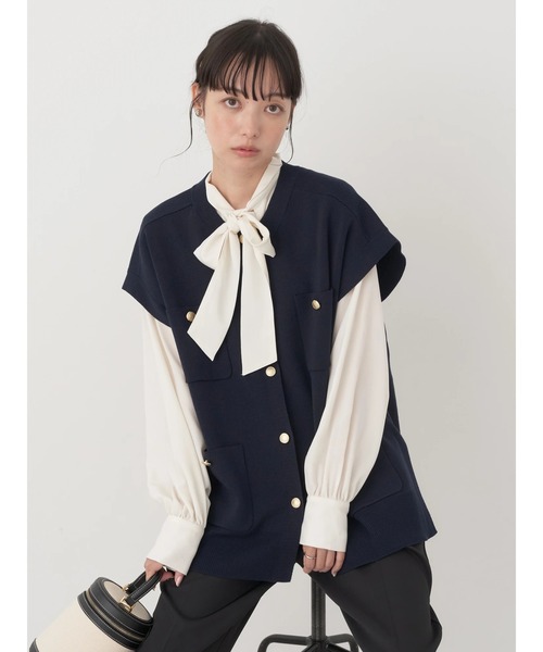 earth music&ecology（アースミュージックアンドエコロジー）の「金ボタンニットベスト（ベスト・レディース・ベージュ/ネイビー・FREE）」の10枚目の写真