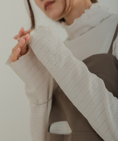Bab(バブ)の「ハイネック指ぬき刺繍カットソー(Tシャツ/カットソー・レディース・アイボリー/ブラック/オレンジ・FREE)」の8枚目の写真