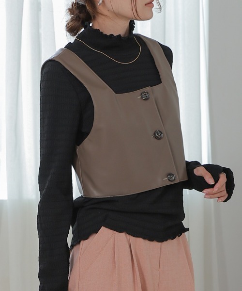 Bab(バブ)の「ハイネック指ぬき刺繍カットソー(Tシャツ/カットソー・レディース・アイボリー/ブラック/オレンジ・FREE)」の11枚目の写真