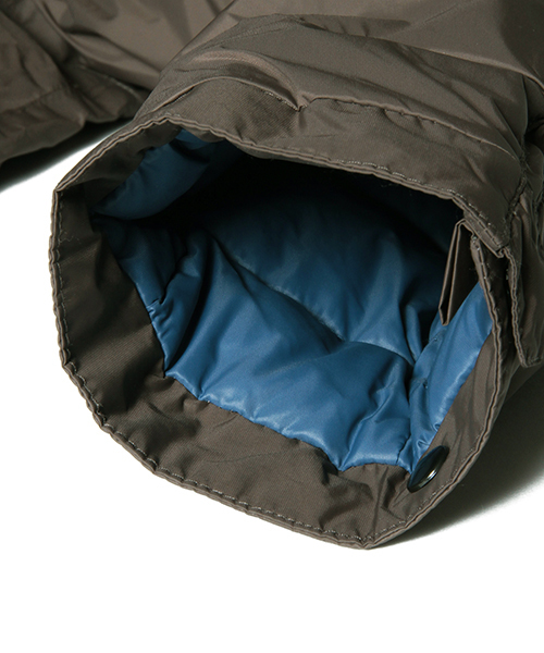 K-WAY(ケイウェイ)の「K・WAY / MANFIELD THERMO PLUS(M65型ダウンジャケット)(ブルゾン・メンズ・ダークブラウン/ネイビー・L/M/S)」の7枚目の写真