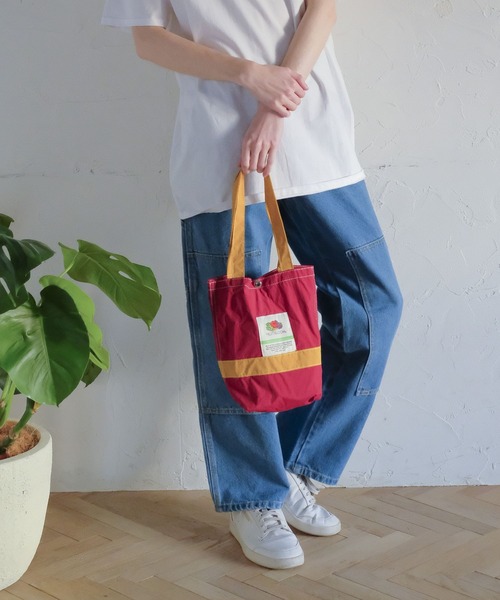 FRUIT OF THE LOOM(フルーツオブザルーム)の「NYLON TOTEBAG M / ナイロントートバッグ / カジュアル / デイリー / ジェンダーレス(トートバッグ・メンズ・ブラック/ブルー/アイボリー/レッド/グレー/グリーン/ミント/チャコールグレー/ピンク/ネイビー/杢グレー/オリーブ/カーキ/ブルーグレー/バイオレット・FREE)」の15枚目の写真