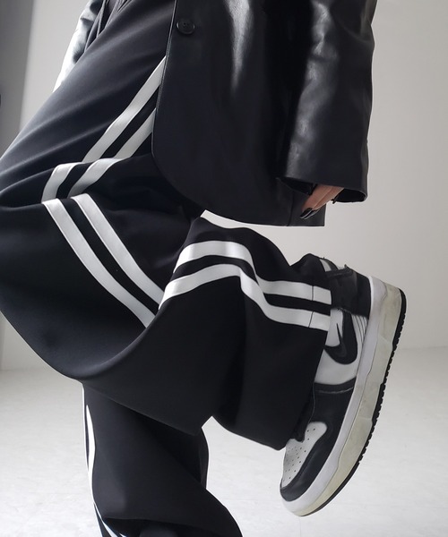 me+em select（ミームセレクト）の「【 ３size／３color 】２WAYドロストサイドラインルーズトラックワイドパンツ（カーゴパンツ・レディース・ダークグレー/ライトグレー/ブラック・LARGE/MEDIUM/SMALL/X-LARGE）」の10枚目の写真