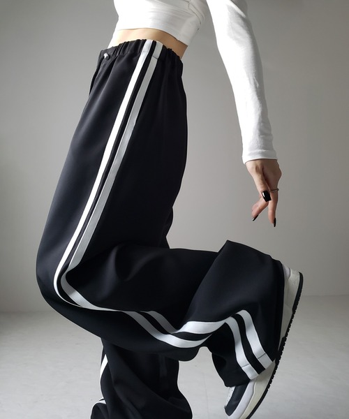 me+em select（ミームセレクト）の「【 ３size／３color 】２WAYドロストサイドラインルーズトラックワイドパンツ（カーゴパンツ・レディース・ダークグレー/ライトグレー/ブラック・LARGE/MEDIUM/SMALL/X-LARGE）」の15枚目の写真