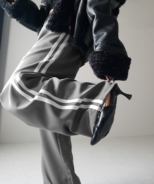 me+em select（ミームセレクト）の「【 ３size／３color 】２WAYドロストサイドラインルーズトラックワイドパンツ（カーゴパンツ・レディース・ダークグレー/ライトグレー/ブラック・LARGE/MEDIUM/SMALL/X-LARGE）」の22枚目の写真