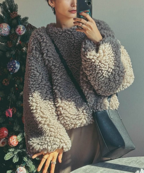 AMELY（エミリー）の「ボアプルオーバー（その他トップス・レディース・ベージュ/ブラック/ブルー/グレー/ブラウン・フリー）」の17枚目の写真