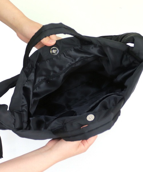 COLDE (コルデ)の「スタッズ付き2wayA4トートバッグ(トートバッグ・レディース・サックスブルー/アイボリー/ブラック・FREE)」の8枚目の写真