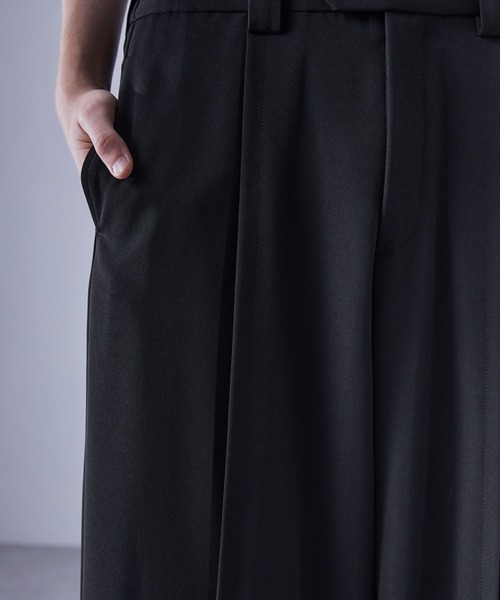 ドレープ スーパーワイドタックフレアパンツ（スラックス）｜Loose
