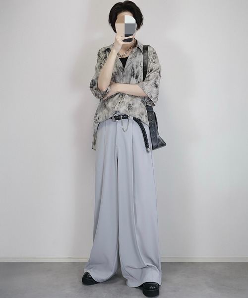 Loose/ルース（ルース）の「ドレープ スーパーワイドタックフレアパンツ（スラックス・メンズ・グレイッシュベージュ/ダークブルー/ブラック/チャコールグレー/グレー・L/M/S/XS）」の14枚目の写真