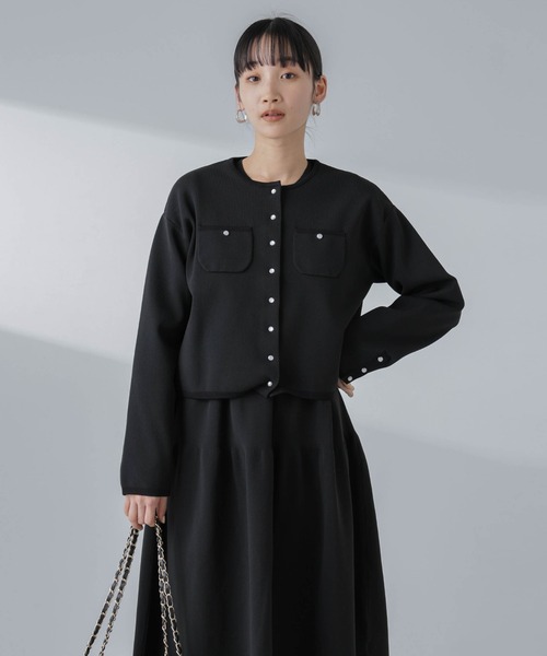 NANO universe（ナノユニバース）の「パールドットボタンニットジャケット(セットアップ可）（ノーカラージャケット・レディース・ブラック/ライム/オフホワイト・M/S）」の4枚目の写真