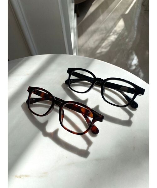 RESEXXY（リゼクシー）の「クリアレンズメガネ（メガネ・レディース・ブラウン/ブラック・FREE）」の3枚目の写真