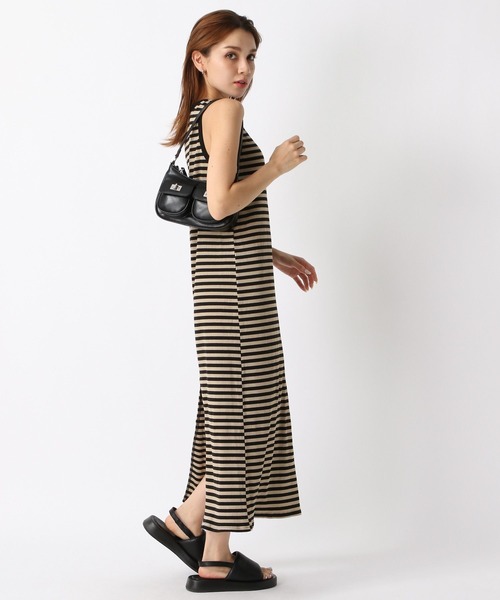 FOREVER 21（フォーエバー トゥエンティーワン）の「【2024SS】厚底グリッターサンダル（サンダル・レディース・ブラック/マルチ/シルバー・SMALL/MEDIUM/LARGE）」の9枚目の写真