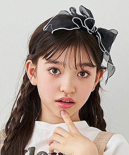 by LOVEiT（バイラビット）の「シフォンカチューシャ（カチューシャ・キッズ・ホワイト/ブラック・FREE）」の2枚目の写真