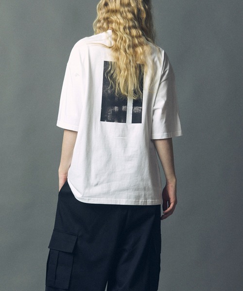 MAISON SPECIAL(メゾンスペシャル)の「《UNISEX》Abstract Hand-Printed Oversized Crew Neck T-shirt/アブストラクトハンドプリントオーバーサイズクルーネックTシャツ【MAISON SPECIAL/メゾンスペシャル】(Tシャツ/カットソー・メンズ・ホワイト/ブラック・1/2)」の13枚目の写真