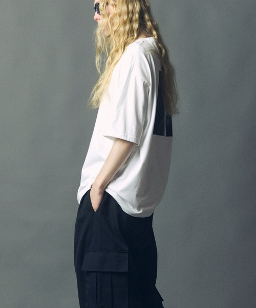 MAISON SPECIAL(メゾンスペシャル)の「《UNISEX》Abstract Hand-Printed Oversized Crew Neck T-shirt/アブストラクトハンドプリントオーバーサイズクルーネックTシャツ【MAISON SPECIAL/メゾンスペシャル】(Tシャツ/カットソー・メンズ・ホワイト/ブラック・1/2)」の12枚目の写真