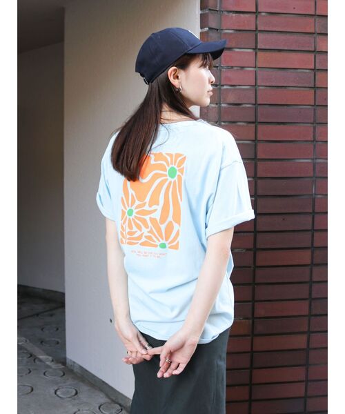 Ungrid（アングリッド）の「ニュアンスモチーフバックプリントTee（Tシャツ/カットソー・レディース・ピンク/オフホワイト/ブルー・FREE）」の8枚目の写真