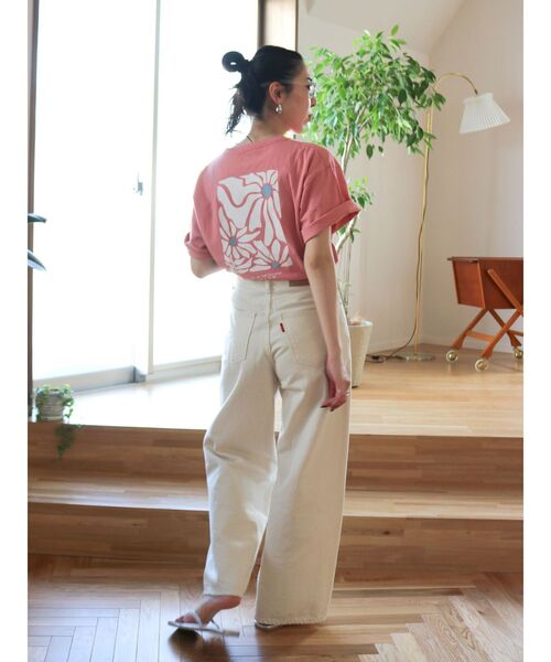 Ungrid（アングリッド）の「ニュアンスモチーフバックプリントTee（Tシャツ/カットソー・レディース・ピンク/オフホワイト/ブルー・FREE）」の5枚目の写真