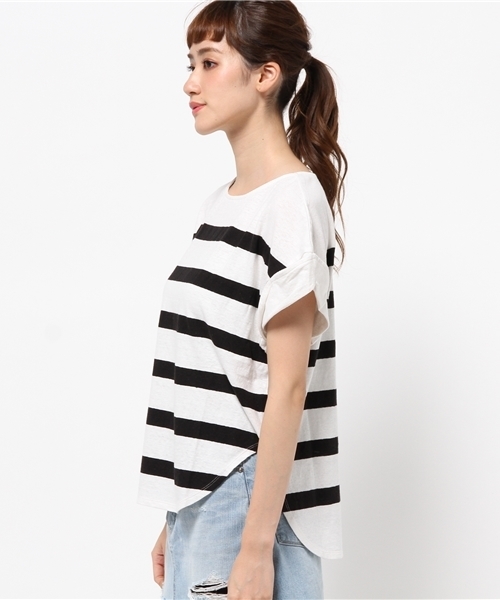 CIAOPANIC(チャオパニック)の「【Ciaopanic】 綿麻ボーダーオフショルダーTee(Tシャツ/カットソー・レディース・ホワイト/ネイビー・FREE)」の4枚目の写真