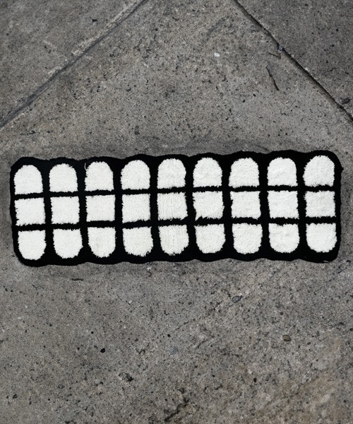 Ein（アイン）の「Ein/モノトーン レクタングル ラグ（ラグ/マット・レディース・ブラック系4/ブラック系2/ブラック系3/ブラック系1・FREE）」の16枚目の写真