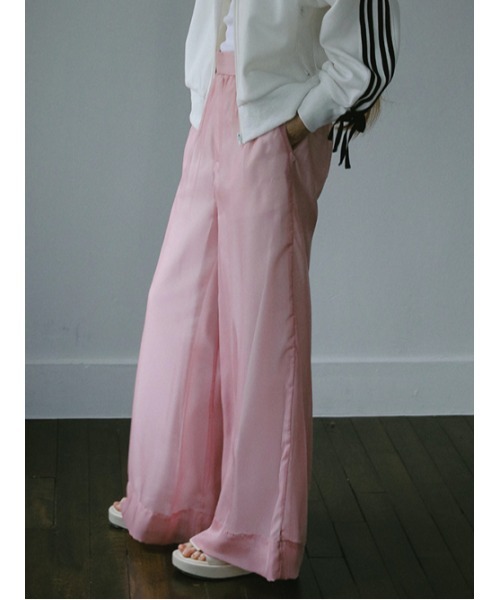 AMAIL(アマイル)の「Suke wide strawberry pant(その他パンツ・レディース・ブラック/ピンク・S/M)」の4枚目の写真