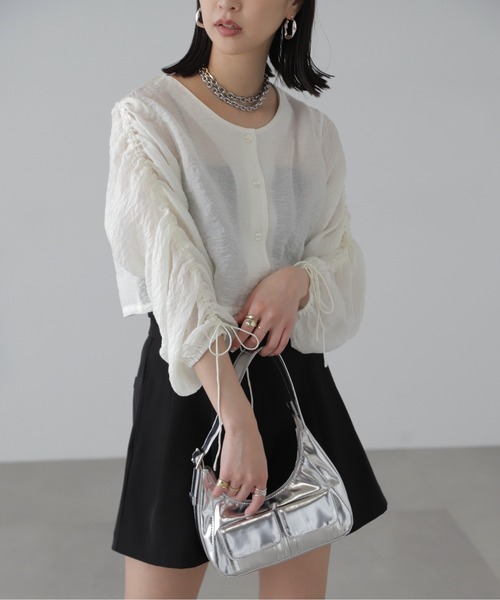 FREE'S MART（フリーズマート）の「◆［WEB限定］袖ドロストギャザーボレロ（カーディガン/ボレロ・レディース・ブラック/グレー/ホワイト/ピンク・FREE）」の2枚目の写真