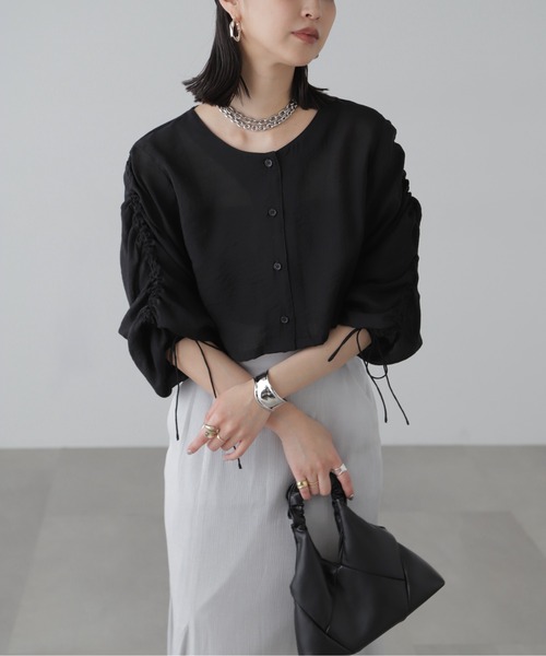 FREE'S MART（フリーズマート）の「◆［WEB限定］袖ドロストギャザーボレロ（カーディガン/ボレロ・レディース・ブラック/グレー/ホワイト/ピンク・FREE）」の3枚目の写真