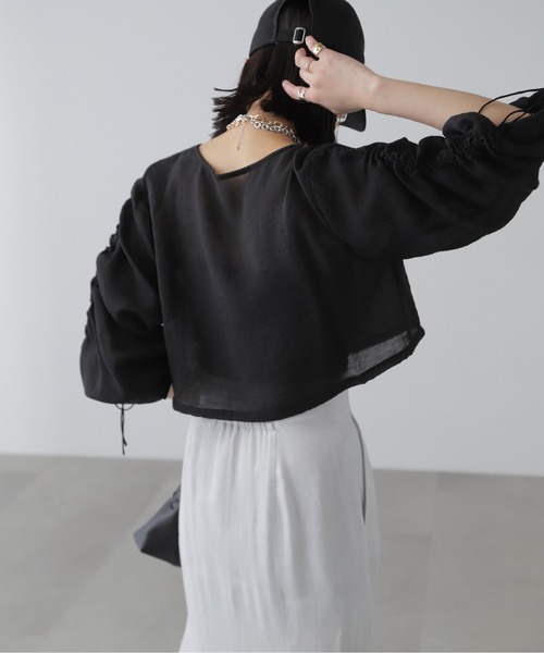 FREE'S MART（フリーズマート）の「◆［WEB限定］袖ドロストギャザーボレロ（カーディガン/ボレロ・レディース・ブラック/グレー/ホワイト/ピンク・FREE）」の22枚目の写真