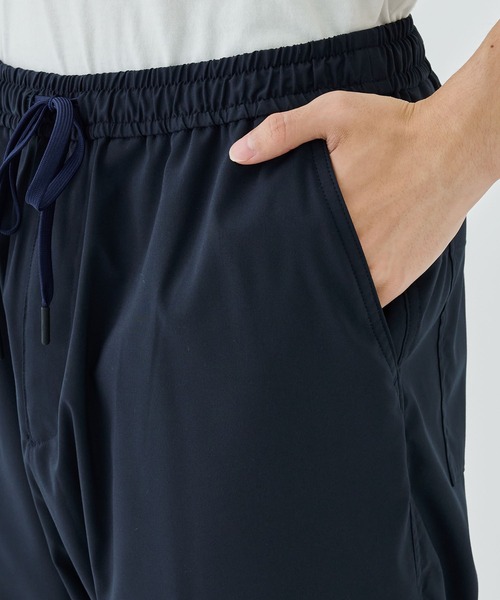 WHITE MOUNTAINEERING(ホワイトマウンテニアリング)の「TAPERED PANTS(スラックス・メンズ・ブラック/ネイビー・1/2)」の17枚目の写真