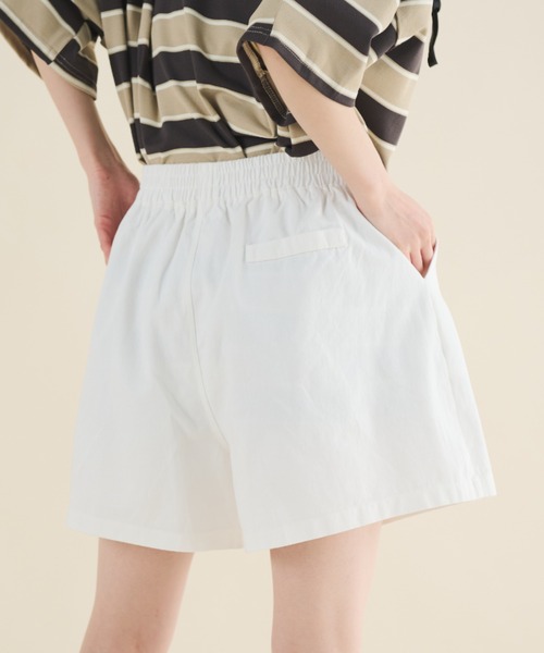 MERLOT(メルロー)の「カラーイージーショートパンツ(その他パンツ・レディース・ホワイト/イエロー/インディゴブルー/ブルー・FREE)」の13枚目の写真