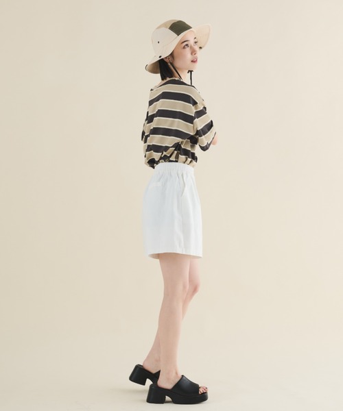 MERLOT(メルロー)の「カラーイージーショートパンツ(その他パンツ・レディース・ホワイト/イエロー/インディゴブルー/ブルー・FREE)」の15枚目の写真