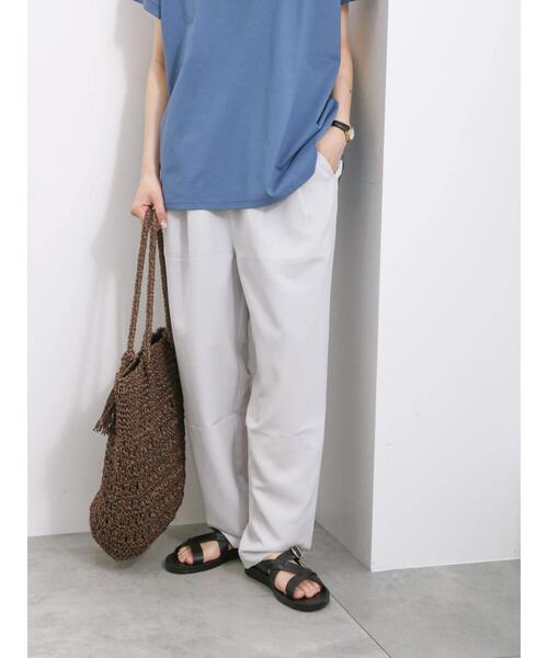 Samansa Mos2 blue（サマンサモスモスブルー）の「【接触冷感】タックイージーパンツ（その他パンツ・レディース・シルバーグレー/ブルー/カーキ/ブラック・F）」の2枚目の写真