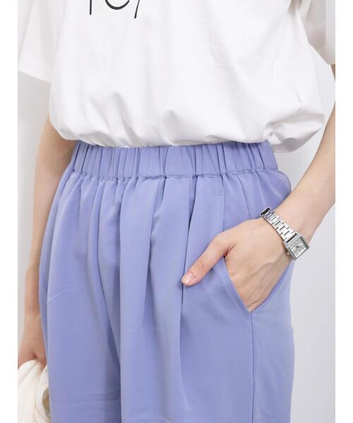 Samansa Mos2 blue（サマンサモスモスブルー）の「【接触冷感】タックイージーパンツ（その他パンツ・レディース・シルバーグレー/ブルー/カーキ/ブラック・F）」の9枚目の写真