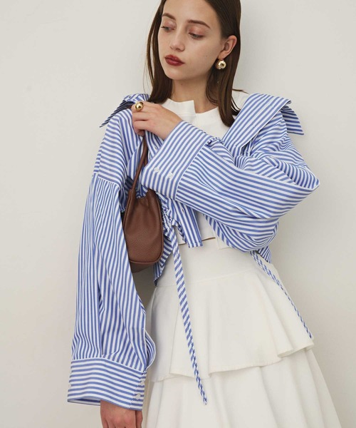 VIOLETTA（ヴィオレッタ）の「クロップドオーバーシャツ（シャツ/ブラウス・レディース・グレー/ベージュ/アイボリー/ネイビー・FREE）」の11枚目の写真