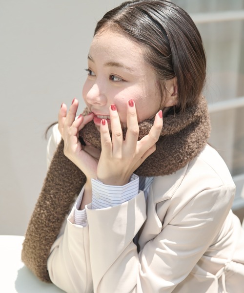 paravion(パラビオン)の「ブークレーマフラー(マフラー・レディース・ブラウン/グレー/アイボリー・FREE)」の11枚目の写真