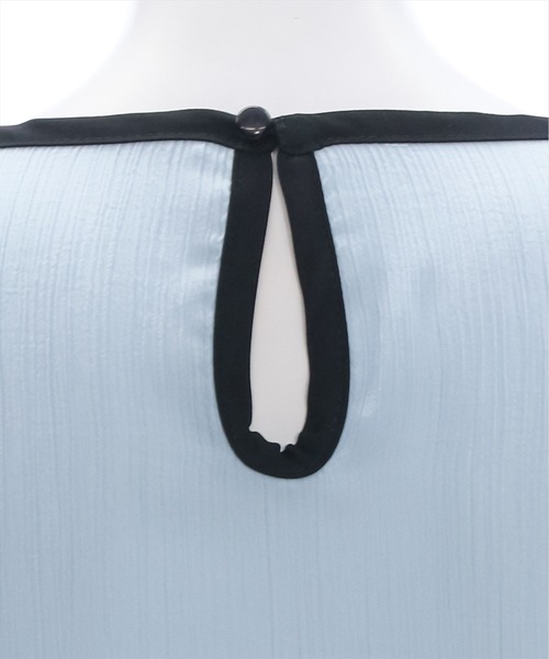 clear（クリア）の「配色キャンディースリーブブラウス［オフィスカジュアル 着回し抜群 大人］≪再入荷≫（シャツ/ブラウス・レディース・ブラック/ブルーグレー/アイボリー・F）」の19枚目の写真