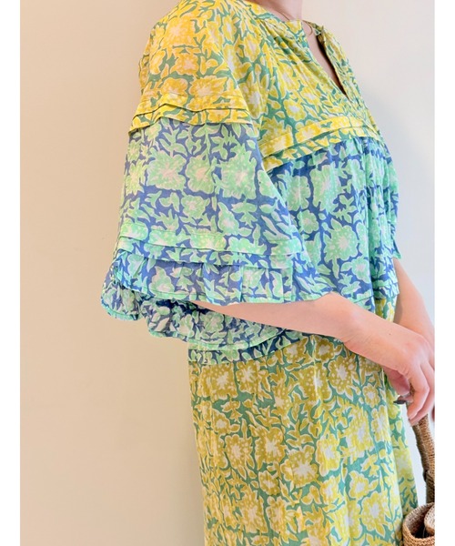 sara mallika(サラ マリカ)の「CTN BLOCK FLOWER PRT FRILL DRESS(ワンピース・レディース・イエロー/ブルー・S)」の3枚目の写真