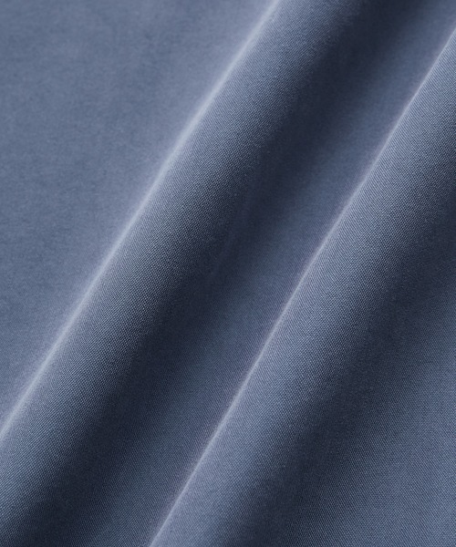 ADAM ET ROPE'(アダムエロペ)の「リラックス ドレープ レーヨンスエード とろみレギュラーカラーシャツ / イージーケア / 3シーズン着用可能 / ユニセックス(シャツ/ブラウス・メンズ・ブラック/ベージュ/キナリ/グリーン系その他2/ブルー系その他5・M/L)」の13枚目の写真