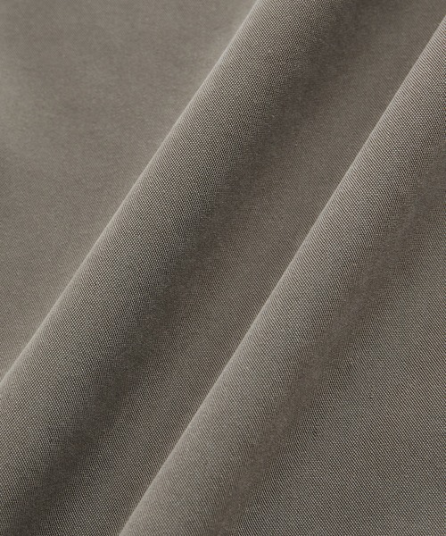 ADAM ET ROPE'(アダムエロペ)の「リラックス ドレープ レーヨンスエード とろみレギュラーカラーシャツ / イージーケア / 3シーズン着用可能 / ユニセックス(シャツ/ブラウス・メンズ・ブラック/ベージュ/キナリ/グリーン系その他2/ブルー系その他5・M/L)」の15枚目の写真