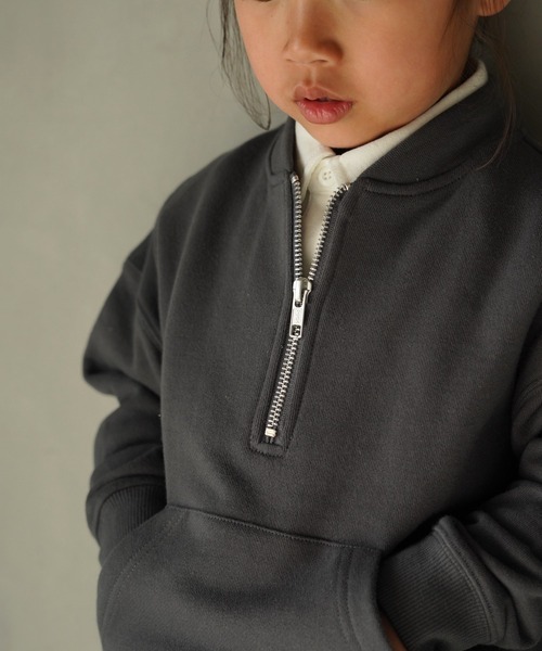 MAKE YOUR DAY（メイクユアデイ）の「うしろ刺繍ハーフジップ裏毛トレーナー■80～140cm（スウェット・キッズ・チャコールグレー/グレー・130/140/90/100/110/120/80）」の3枚目の写真