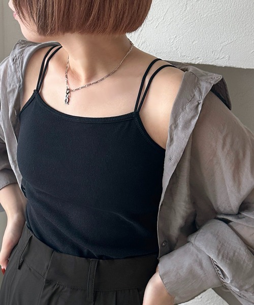 apres jour mignon(アプレジュールミニョン)の「ダブルストラップカップ付きキャミソール(キャミソール・レディース・アイボリー/ブラック/チャコールグレー/ブラック系その他/ナチュラル・フリー/X-LARGE)」の2枚目の写真