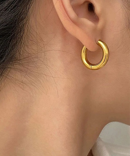 WARAIJOGO（ワライジョウゴ）の「【WARAIJOGO】EK121/ボリュームリングペアピアス/両耳用(NEZ)（ピアス（両耳用）・レディース・ブラック/ゴールド/シルバー・10/16/14/12）」の3枚目の写真