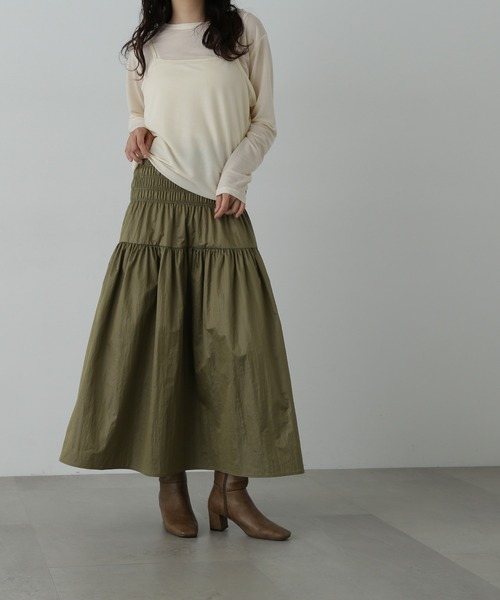 N.(N. Natural Beauty Basic)(エヌエヌナチュラルビューティーベーシック)の「◆シャイニーティアードスカート(スカート・レディース・ブラック/カーキ・MEDIUM)」の17枚目の写真